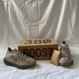 Yeezy 380 “Pepper”